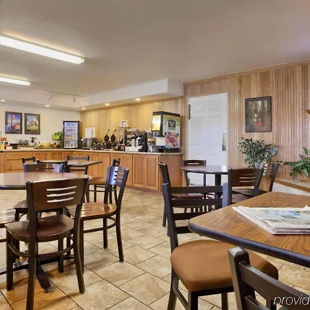 Best Western Plus Humboldt Bay Inn 